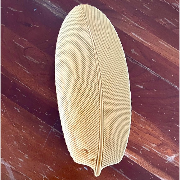 Beautiful ceramic feather dish made in Japan‎ - Picture 1 of 5